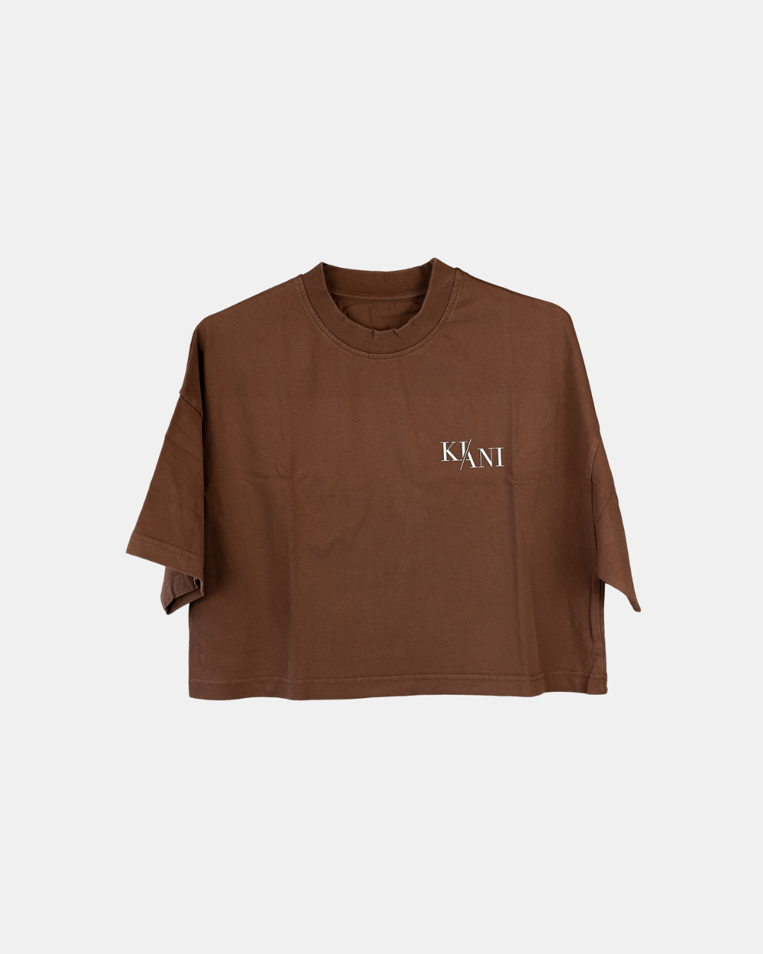 KIANI: Cropped T-shirt Dark Sand Banner
